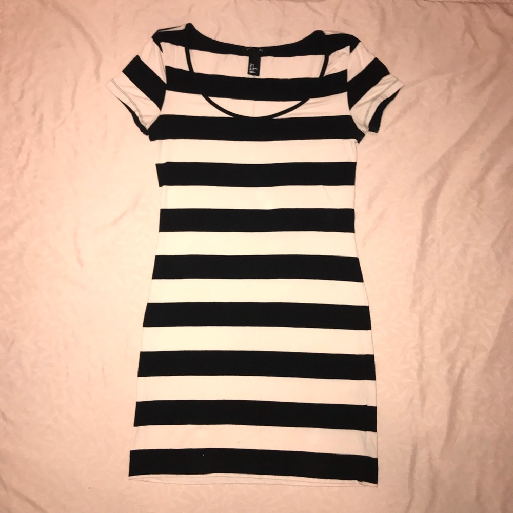 T-shirt dress